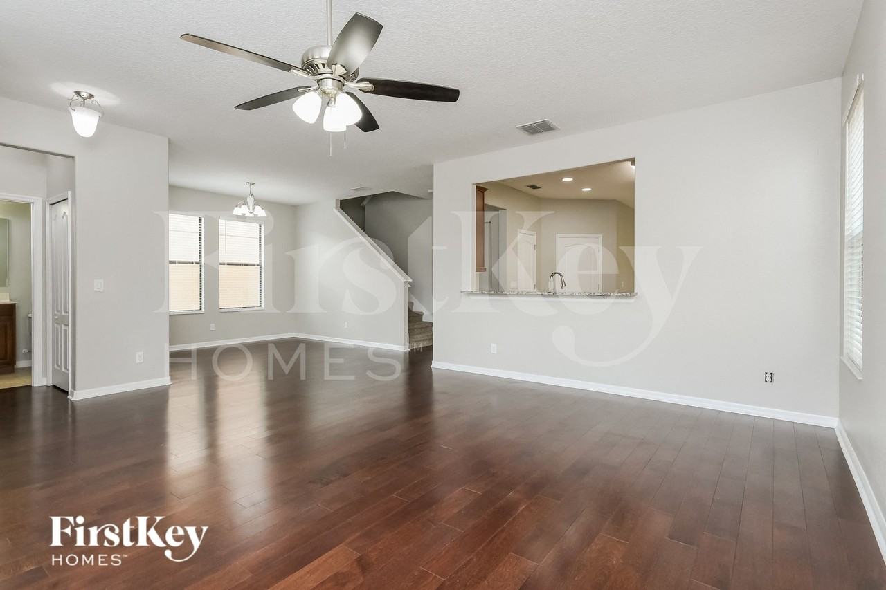 292 Spruce Pine Rd - Photo 3 of 15