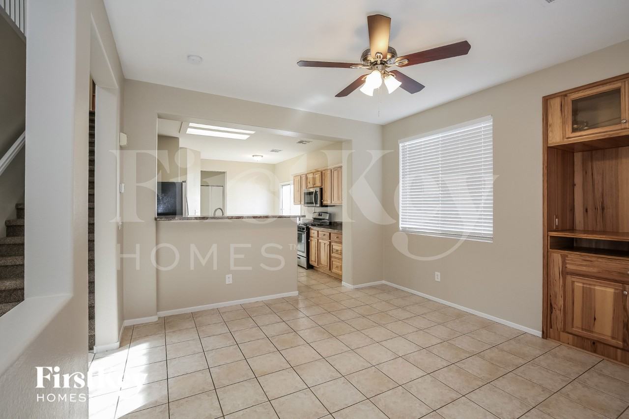 5443 Lilly Rose Ct - Photo 5 of 15