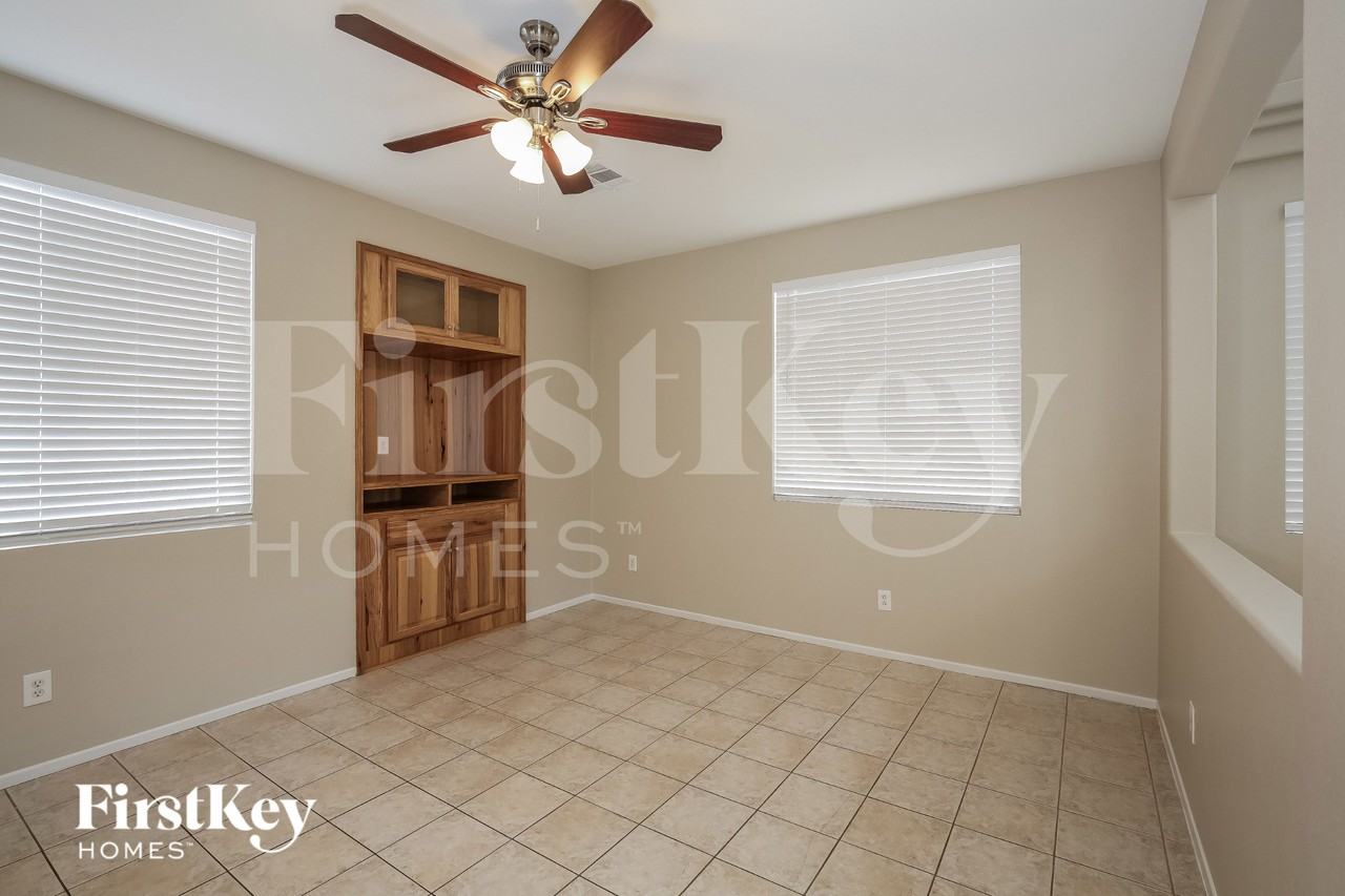 5443 Lilly Rose Ct - Photo 6 of 15