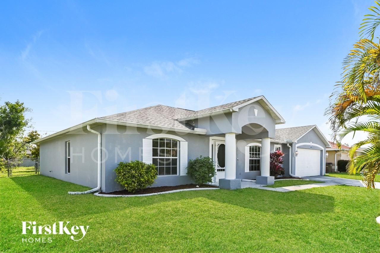 3737 Sw 1st Pl - Photo 2 of 16