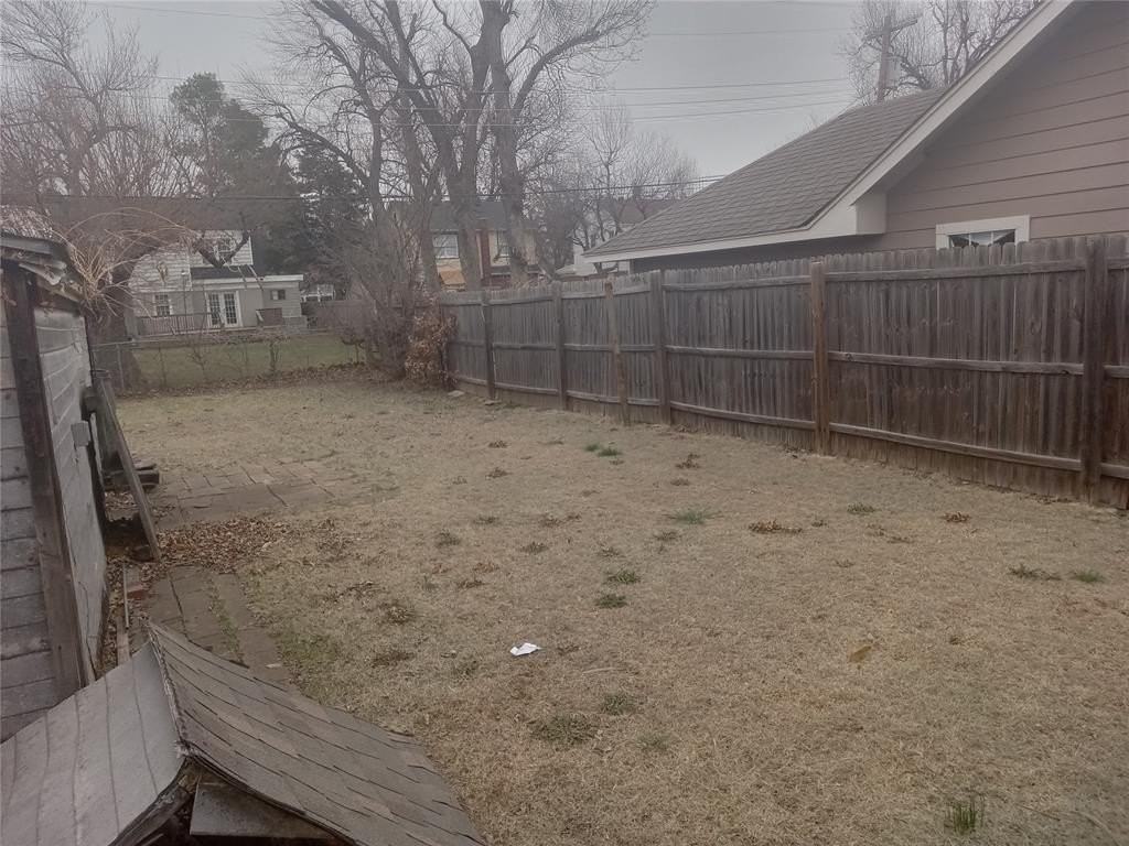 3625 Nw 18th St - Photo 2 of 2