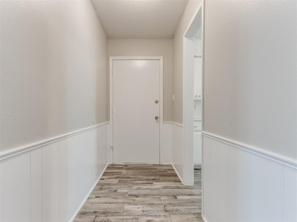 1305 E Boyd St - Photo 2 of 20