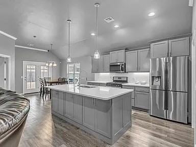 8913 Stacy Lynn Ln - Photo 3 of 16