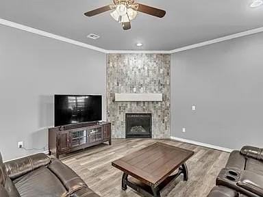 8913 Stacy Lynn Ln - Photo 4 of 16