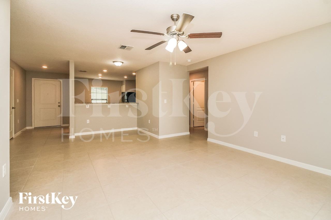 2138 El Campo Ave - Photo 4 of 15