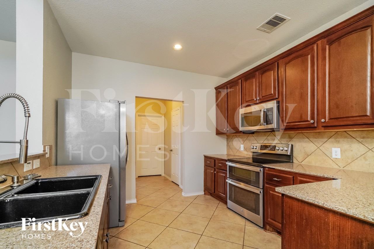 1756 Oak Sprawl - Photo 7 of 16