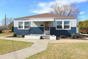 featured image of 700 Adams St