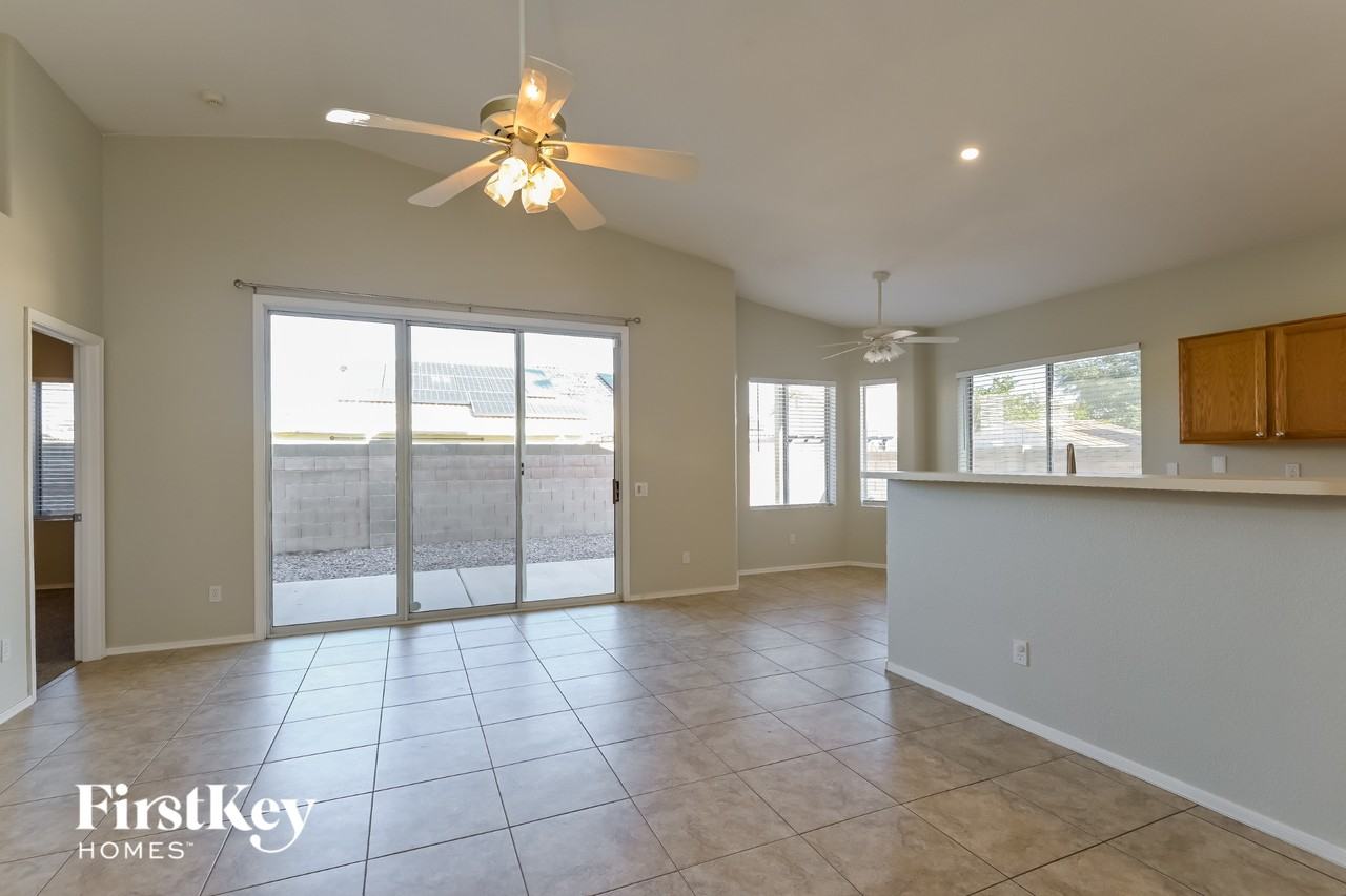 7640 W Summer Sky Dr - Photo 6 of 15