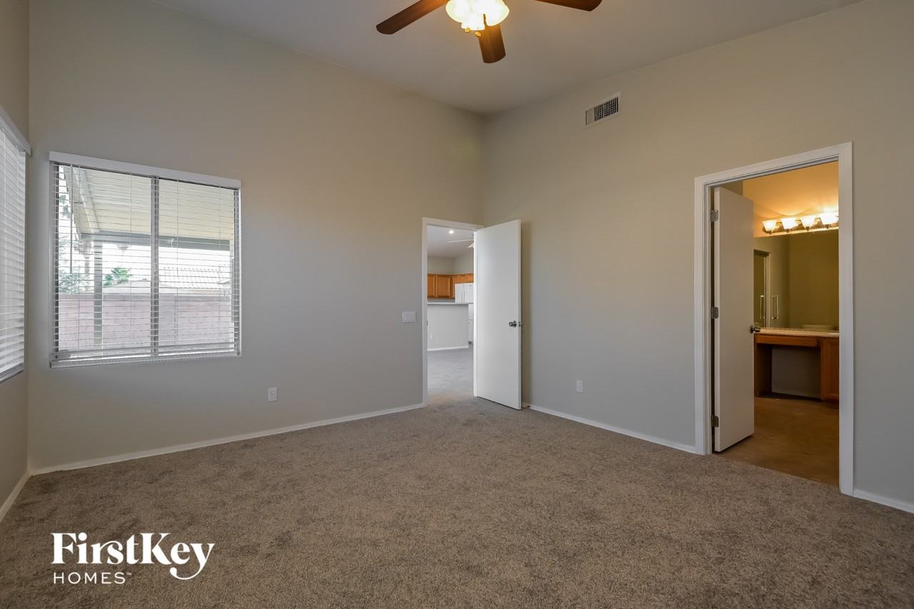 7640 W Summer Sky Dr - Photo 7 of 15