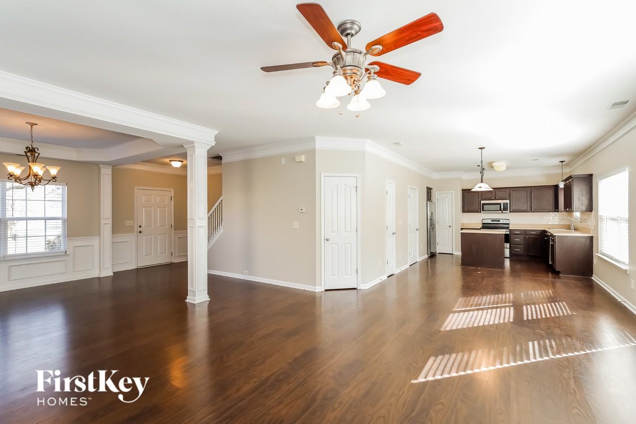 16034 Stuarts Draft Ct - Photo 3 of 15