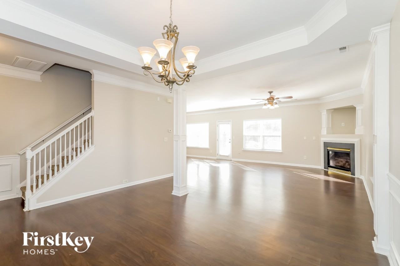 16034 Stuarts Draft Ct - Photo 4 of 15