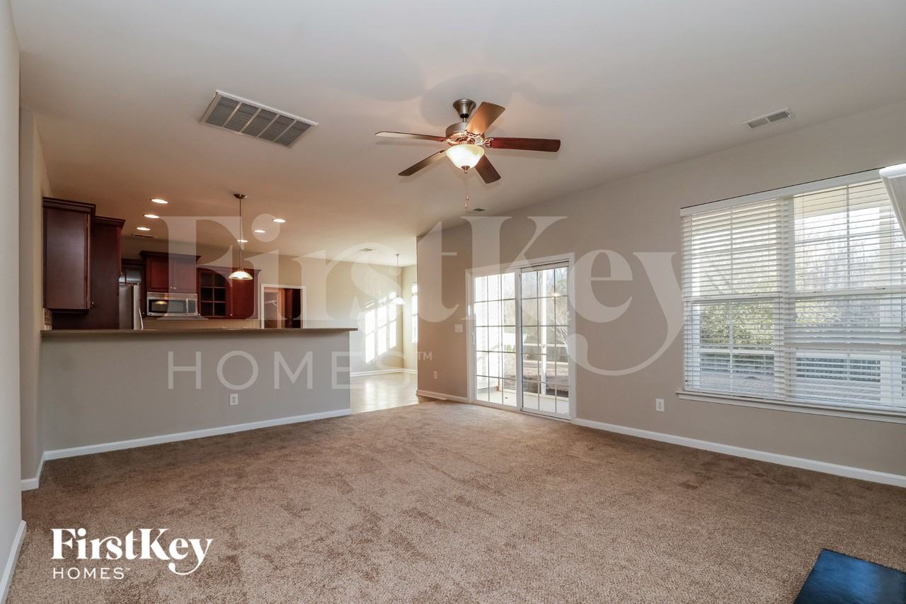 519 Chaff Ln - Photo 6 of 16