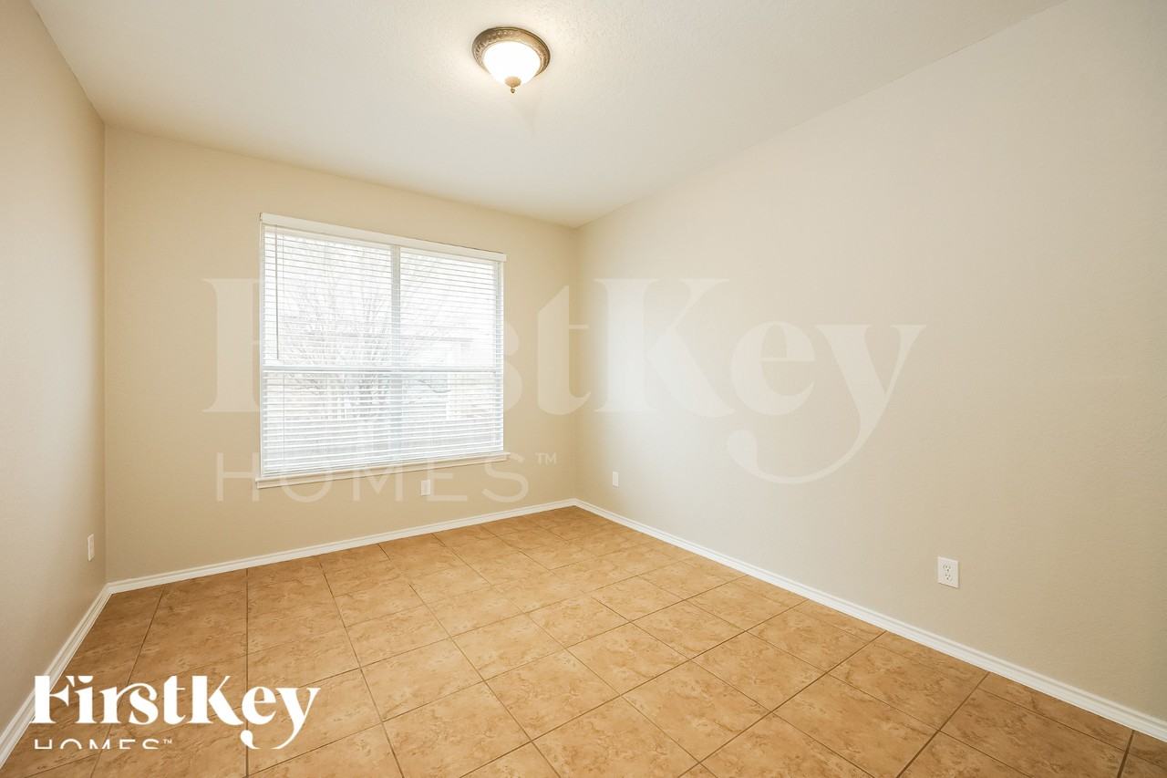 6203 Palmetto Way - Photo 6 of 16