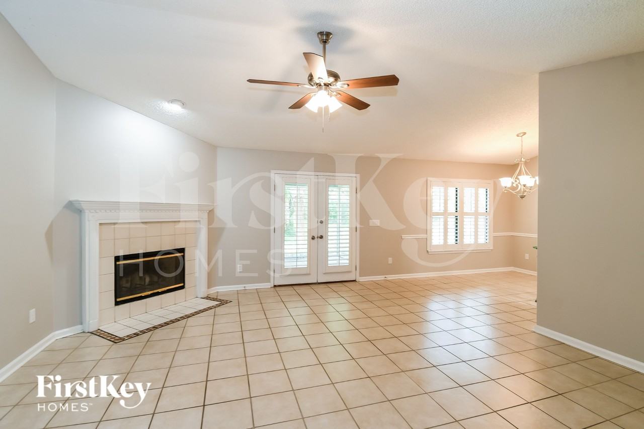 1332 Lamboll Ave - Photo 2 of 16