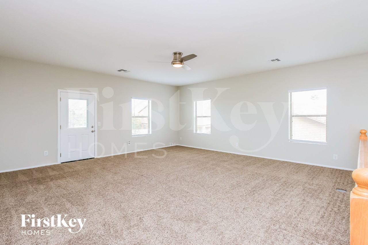 27978 N Muscovite Dr - Photo 6 of 15