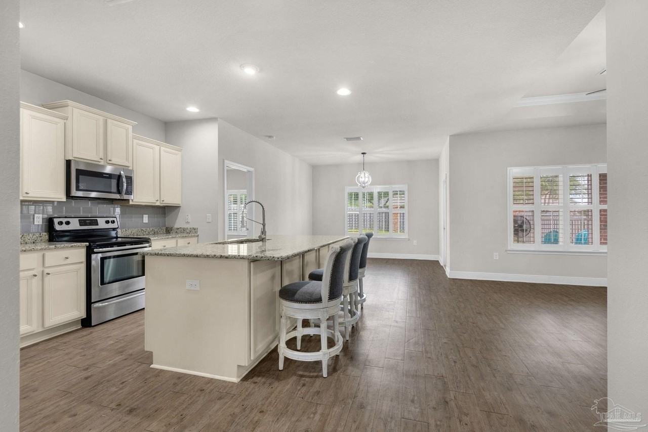 6324 Ladera Trl - Photo 5 of 33