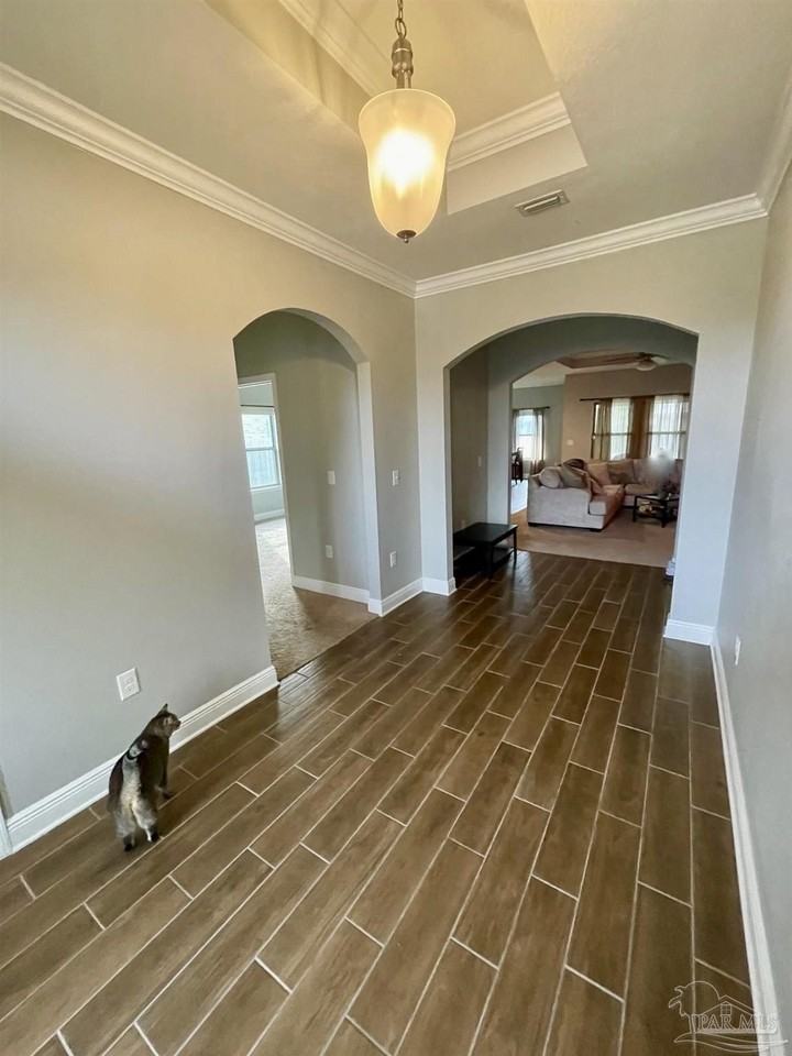 4632 Dupont Cir - Photo 2 of 28