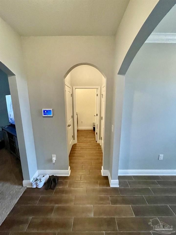 4632 Dupont Cir - Photo 3 of 28