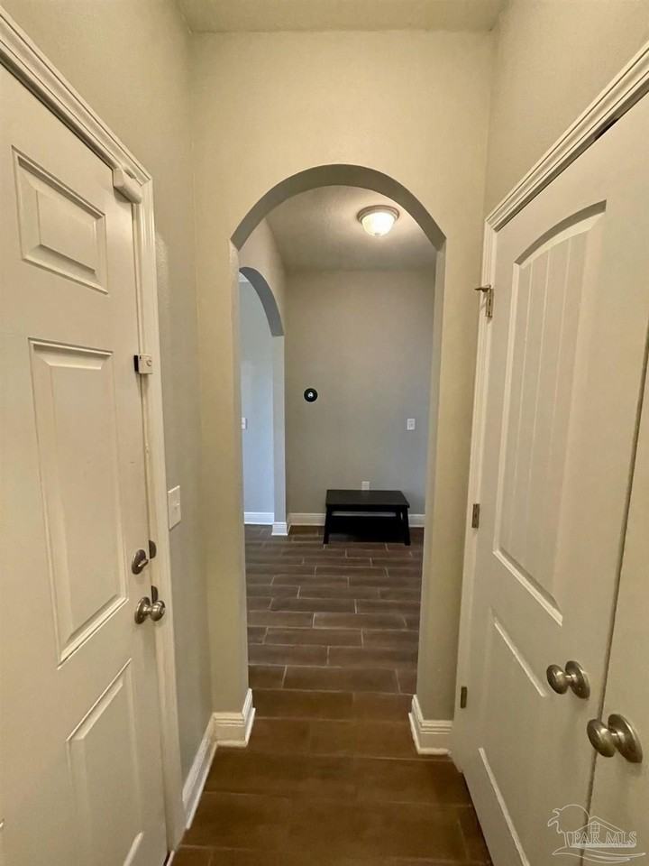 4632 Dupont Cir - Photo 6 of 28