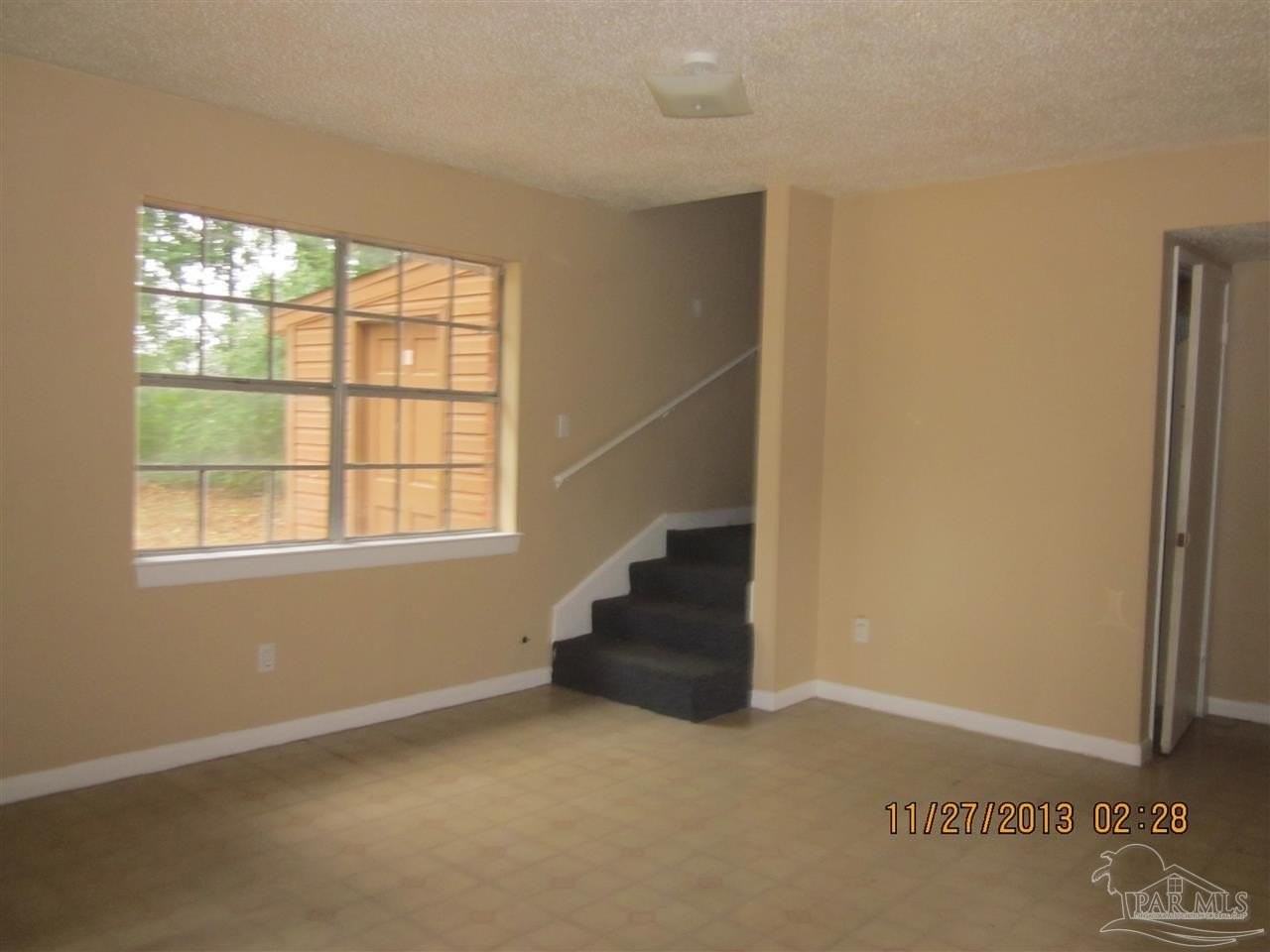 1200 Lake Dr Unit B - Photo 2 of 7