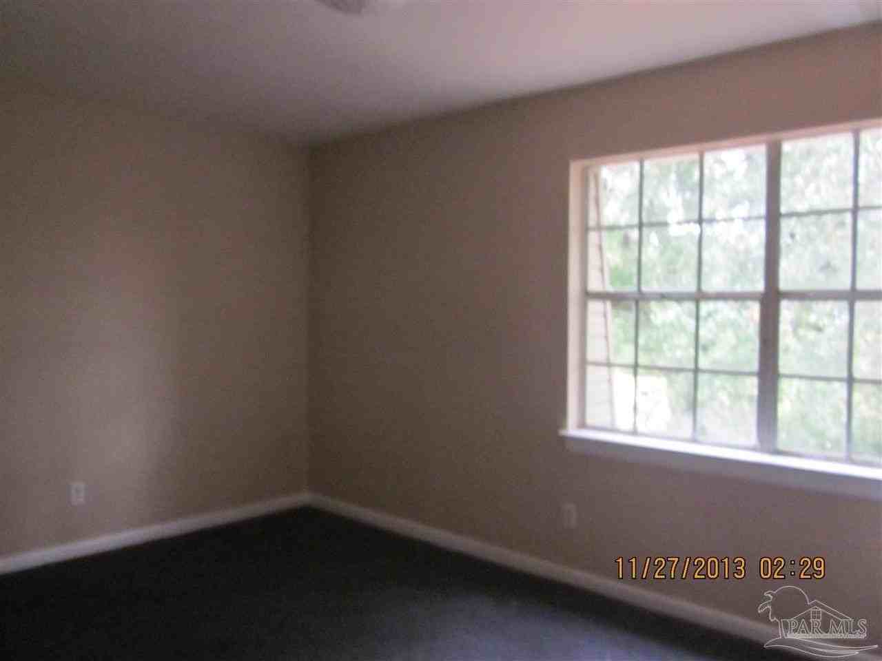 1200 Lake Dr Unit B - Photo 5 of 7