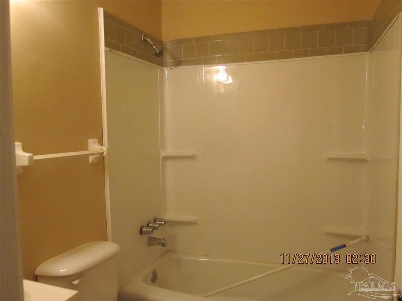 1200 Lake Dr Unit B - Photo 7 of 7