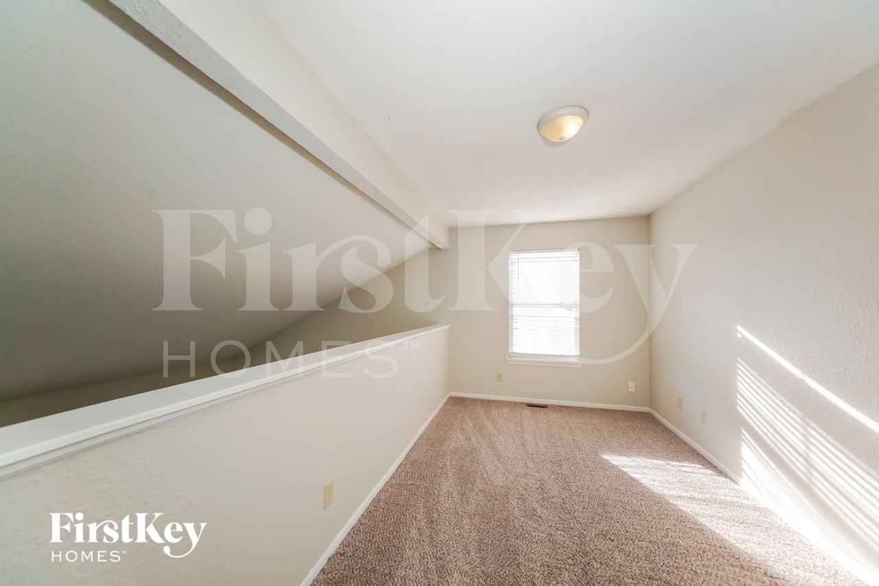 1435 Blue Brook Way - Photo 7 of 15