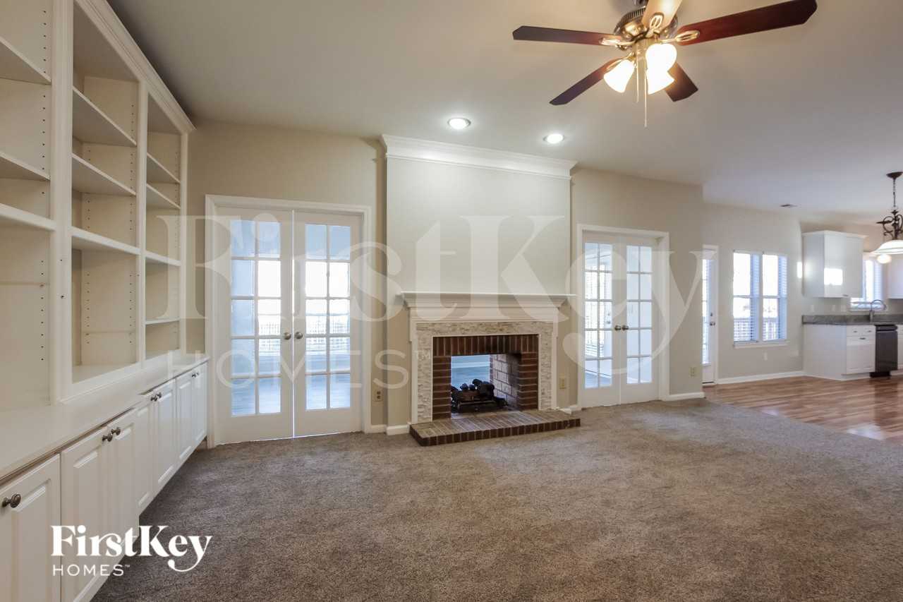 7804 Conifer Cir - Photo 3 of 15