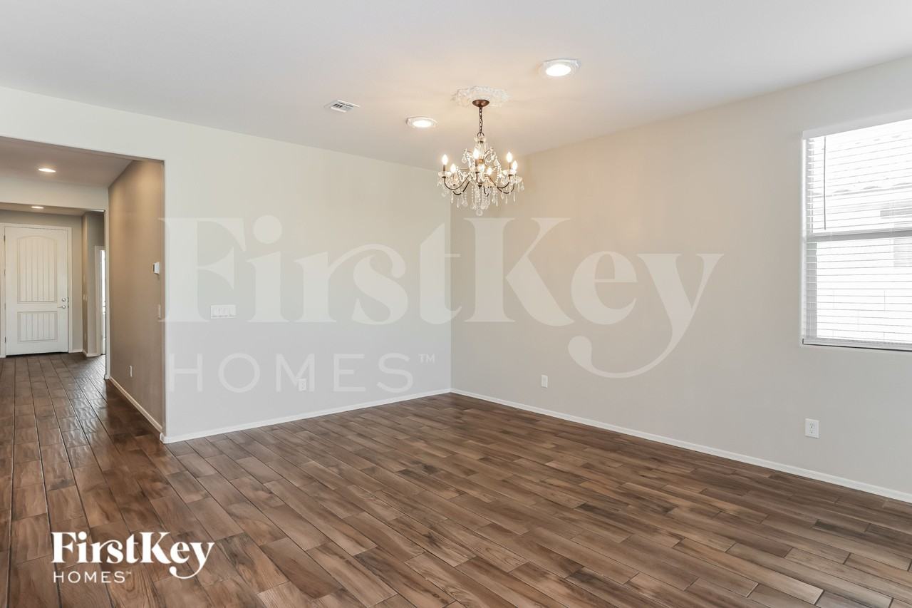 17774 W Granite View Dr - Photo 4 of 15