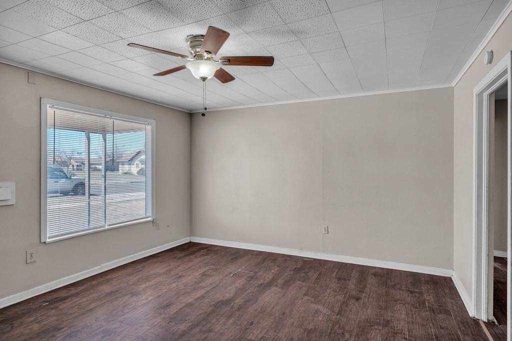 2111 Runnels St Unit 1 - Photo 2 of 13