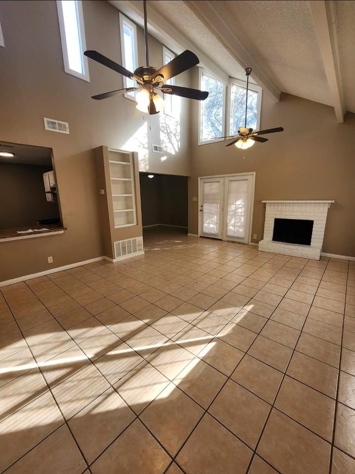 4241 Siesta Ln - Photo 5 of 26