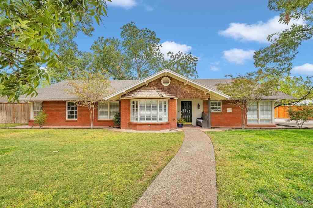 1900 Sparks St - Photo 3 of 43