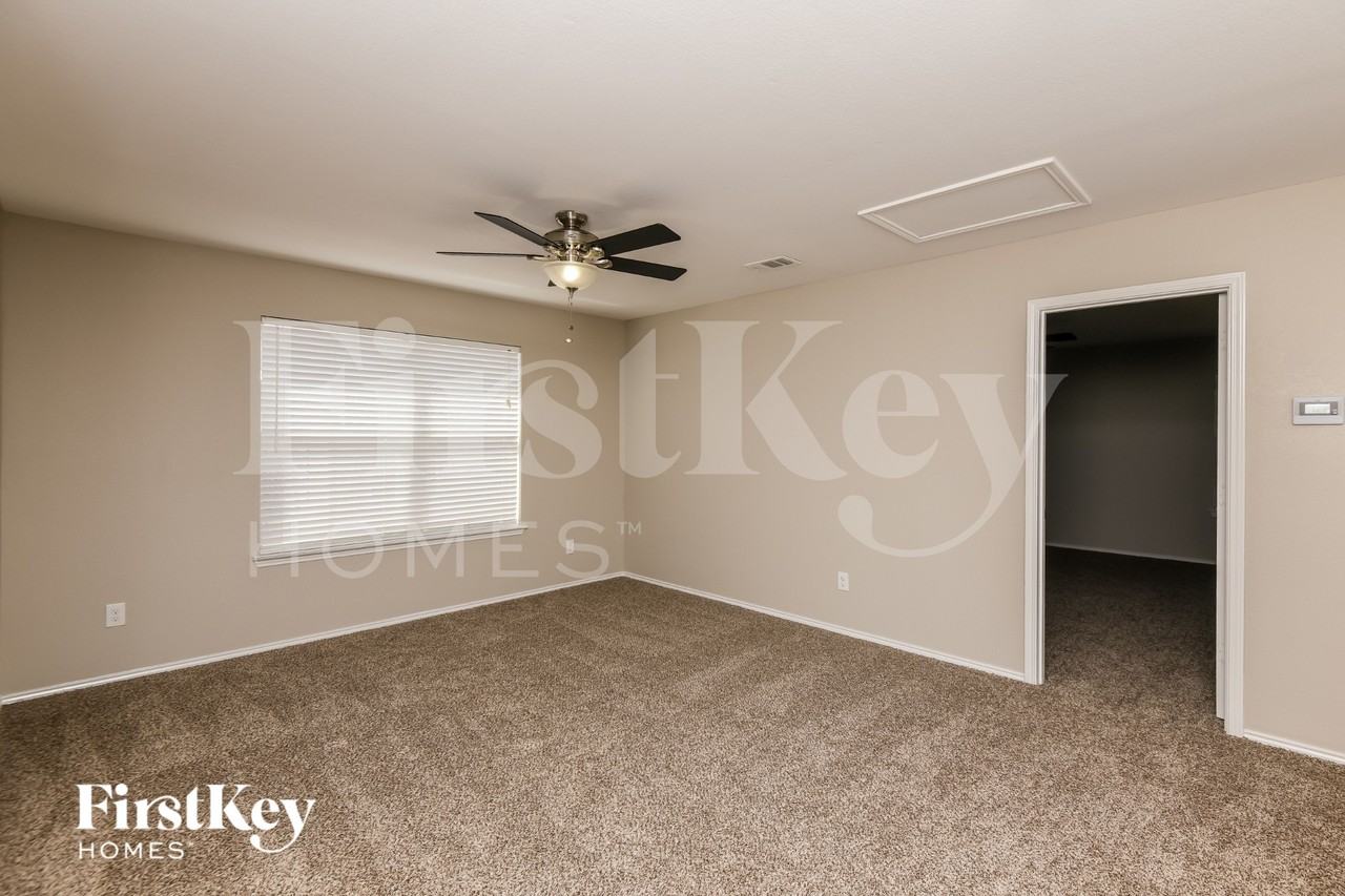 8825 Quarry Ridge Trl - Photo 7 of 14