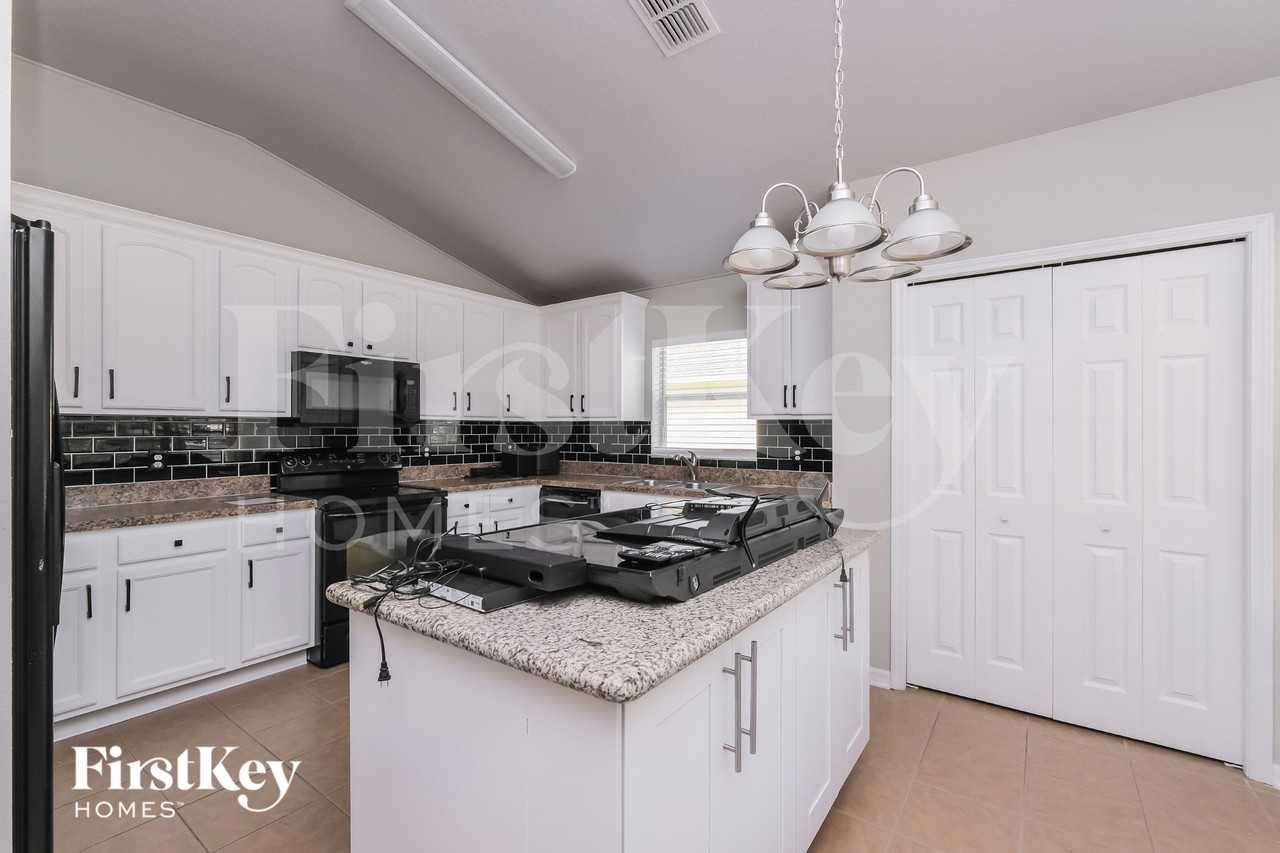 9728 Highland Ridge Dr - Photo 6 of 16