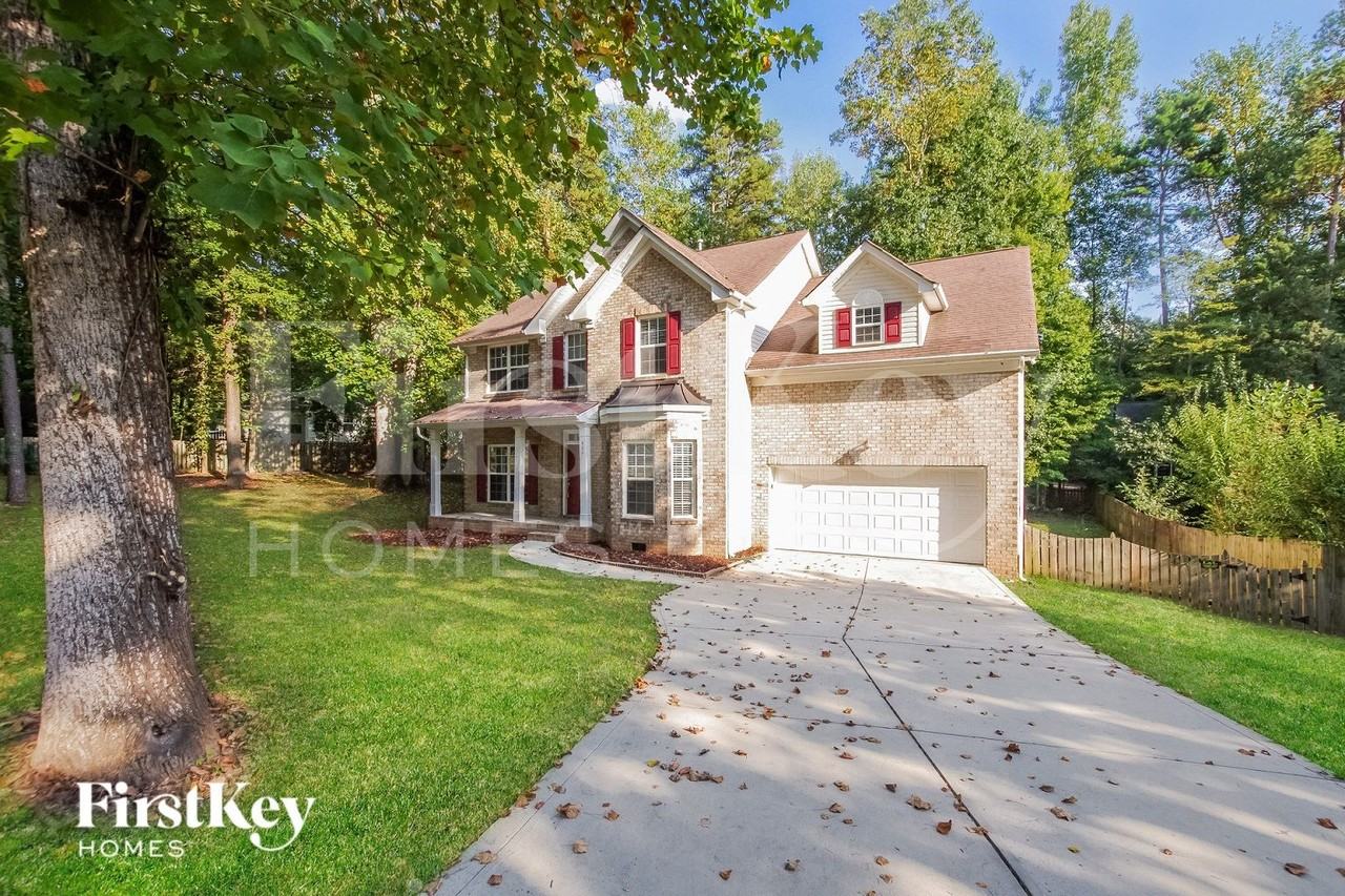 406 Sardis Rd N - Photo 2 of 16