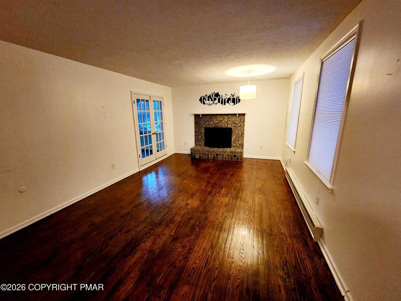 239 Rock Ridge Rd - Photo 6 of 33