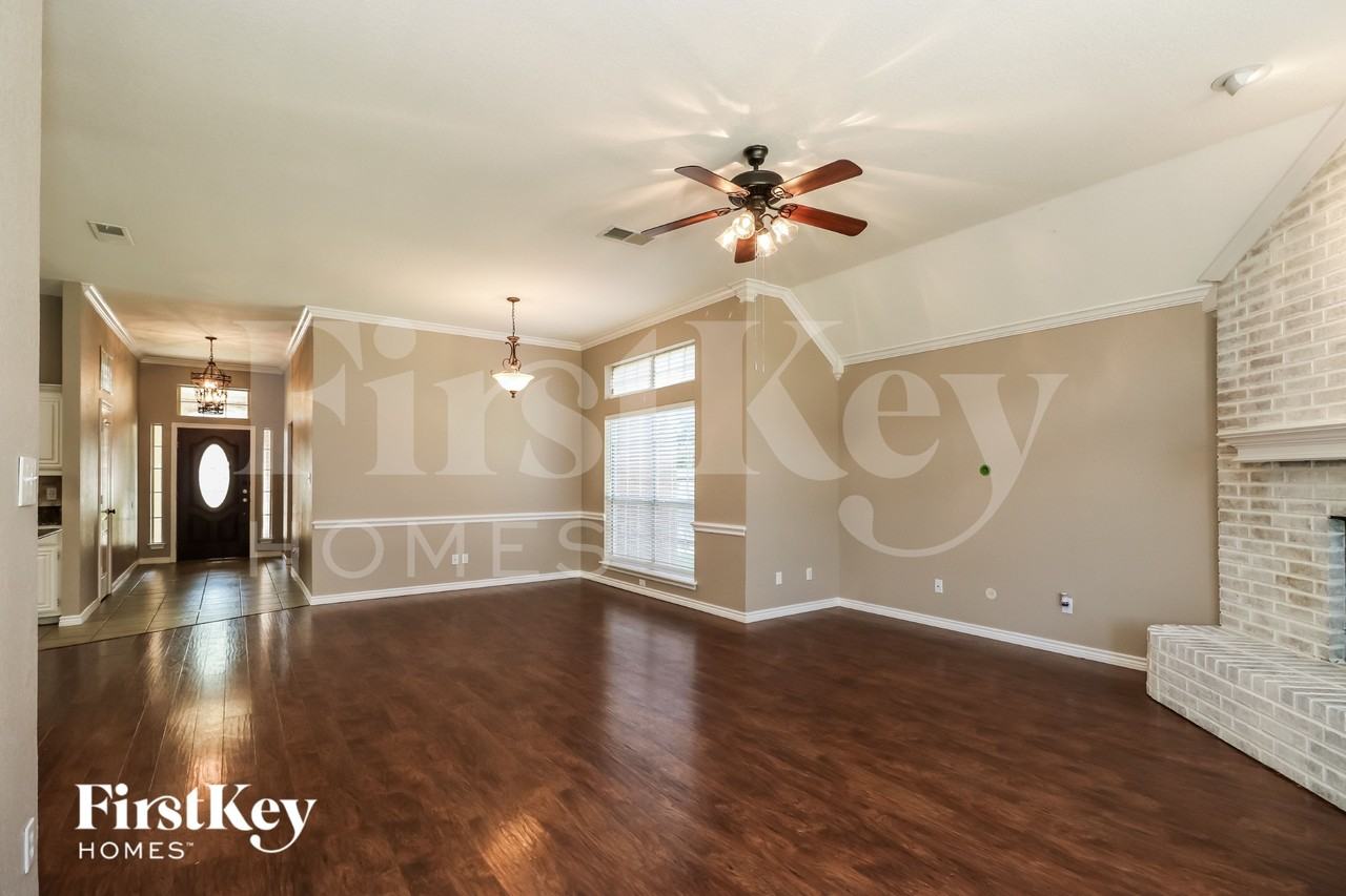 9037 San Joaquin Trl - Photo 5 of 16