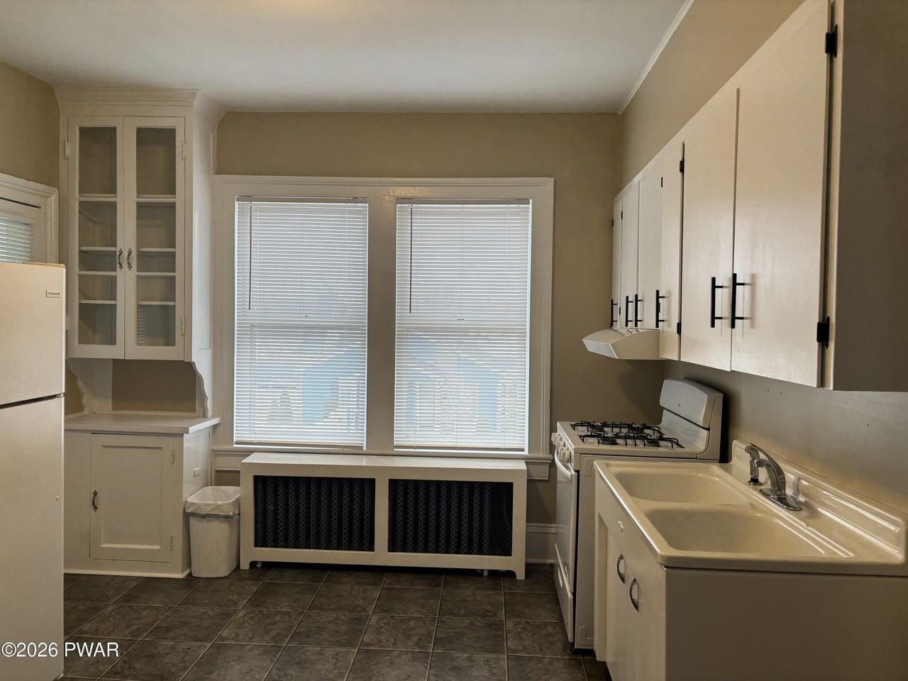 110 Avenue L Apt 2 - Photo 5 of 20