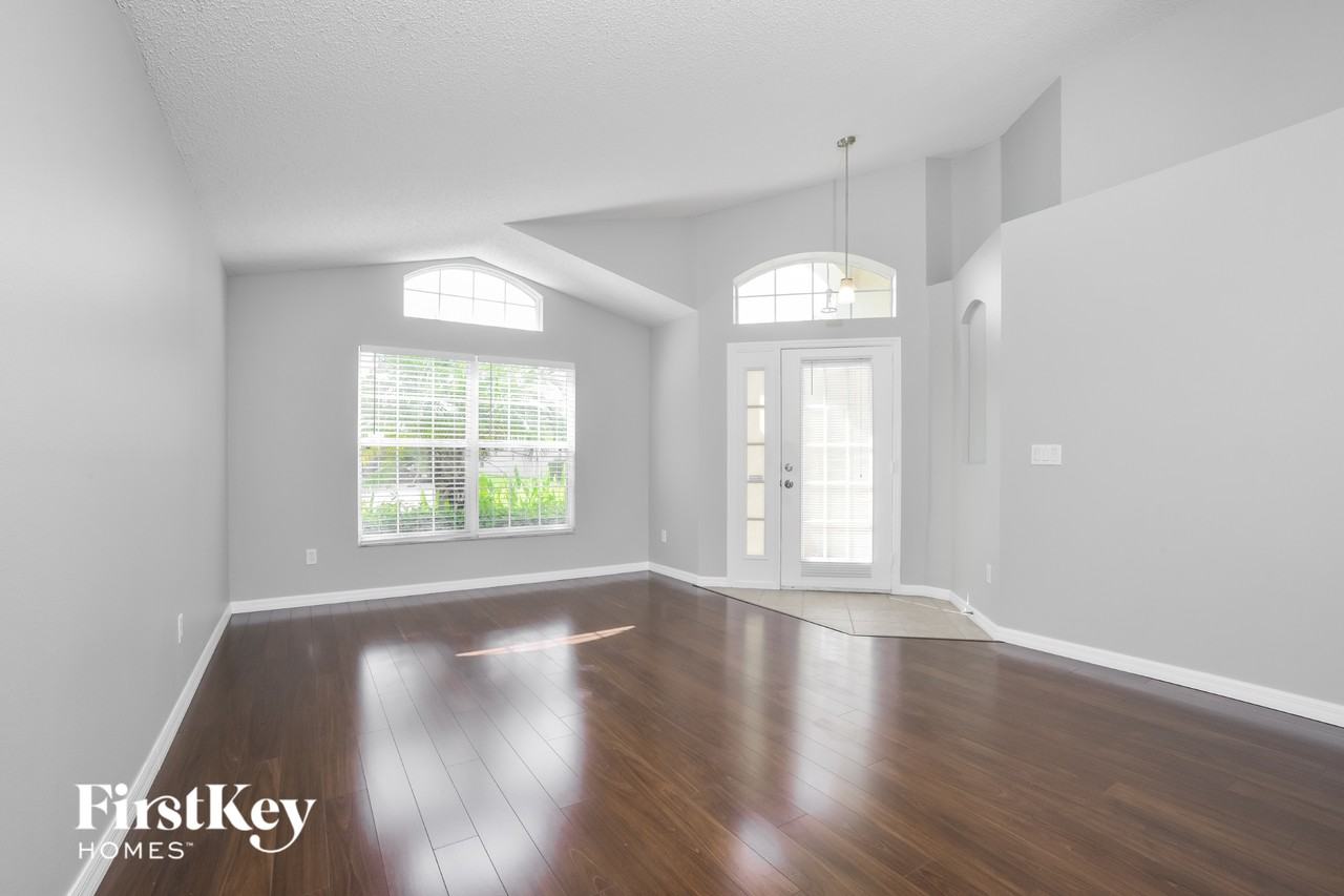 5374 Florence Harbor Dr - Photo 5 of 15