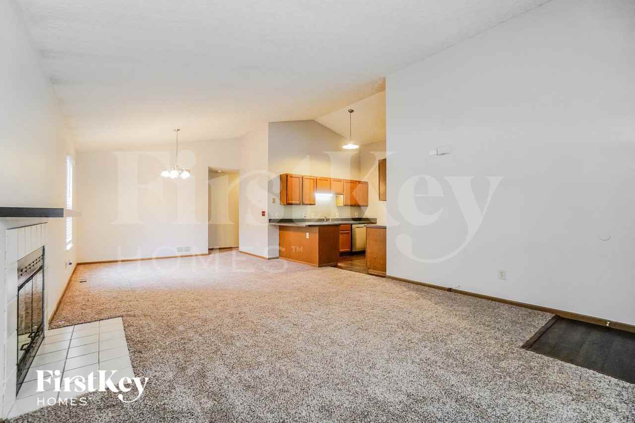 1634 Golden Cloud Ln - Photo 2 of 15