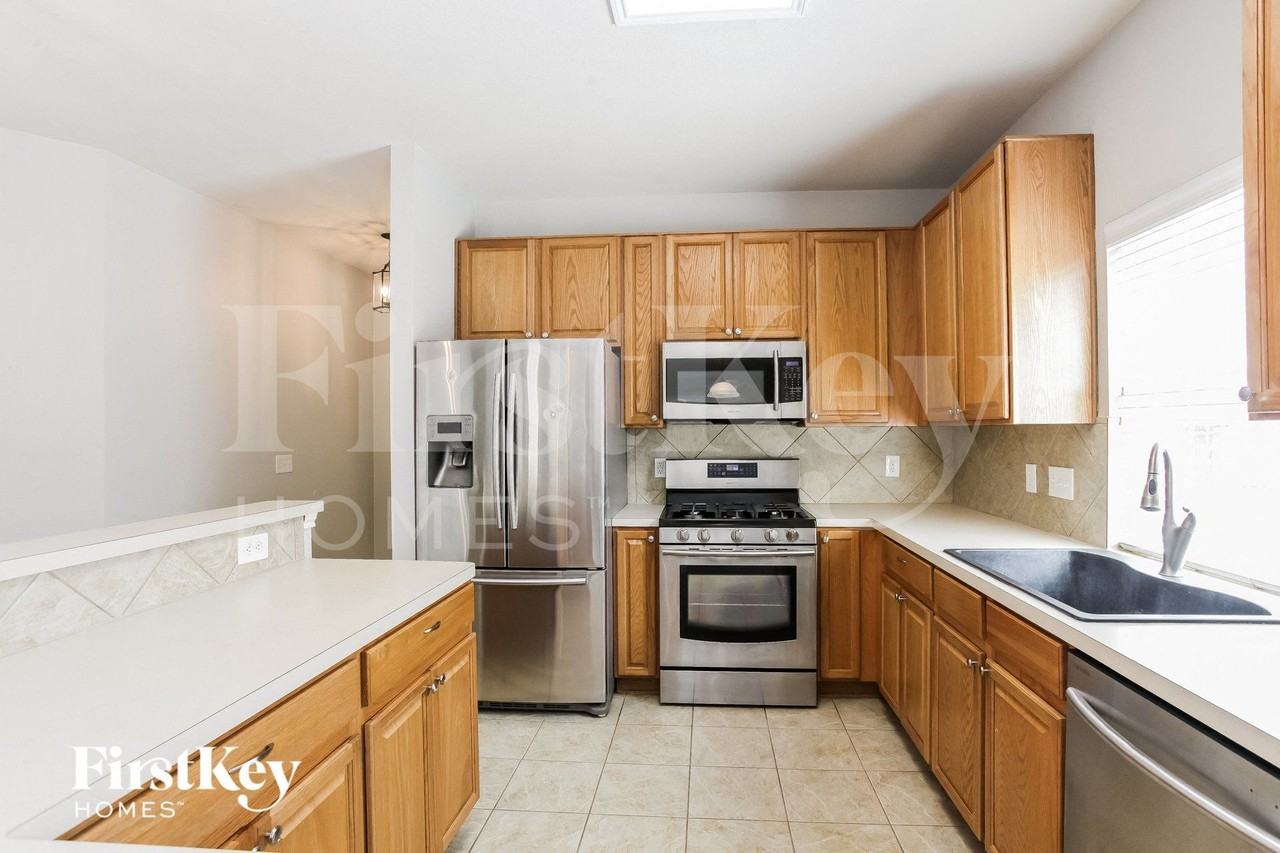 12127 Wortham Landing Dr - Photo 4 of 14