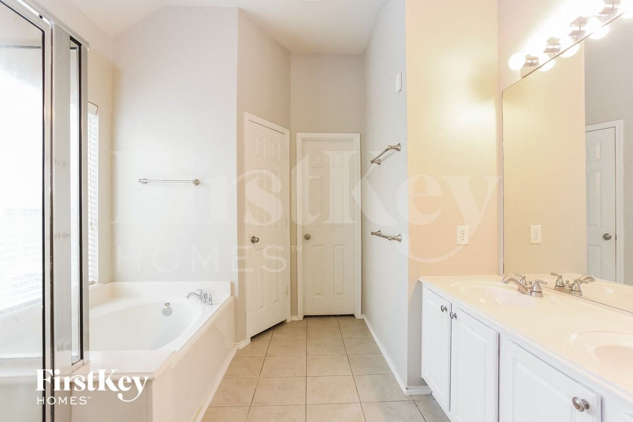 12127 Wortham Landing Dr - Photo 6 of 14