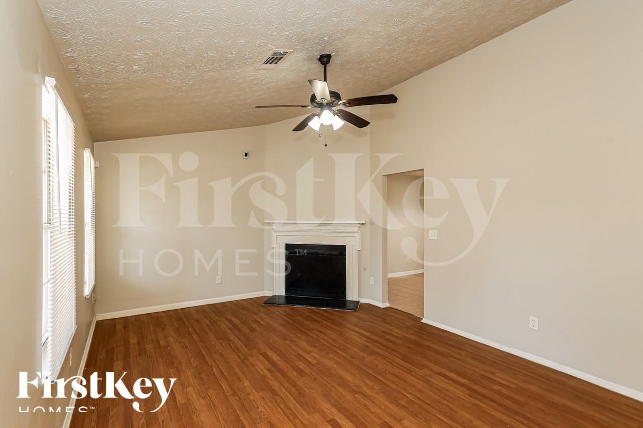 6450 Peppermill Ln - Photo 3 of 19