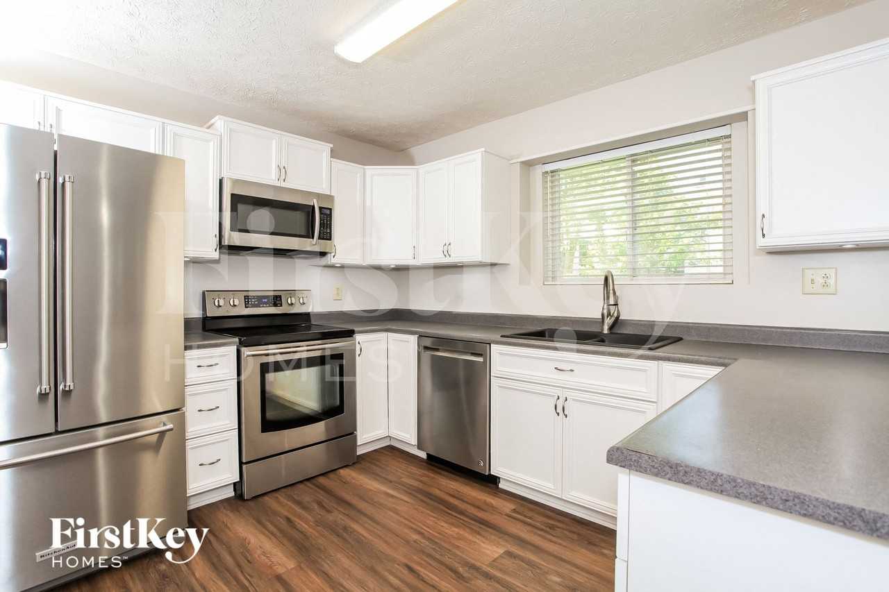 1088 Heritage Trce - Photo 5 of 14