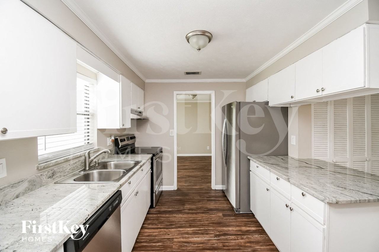 3572 Fortuna Dr - Photo 7 of 15