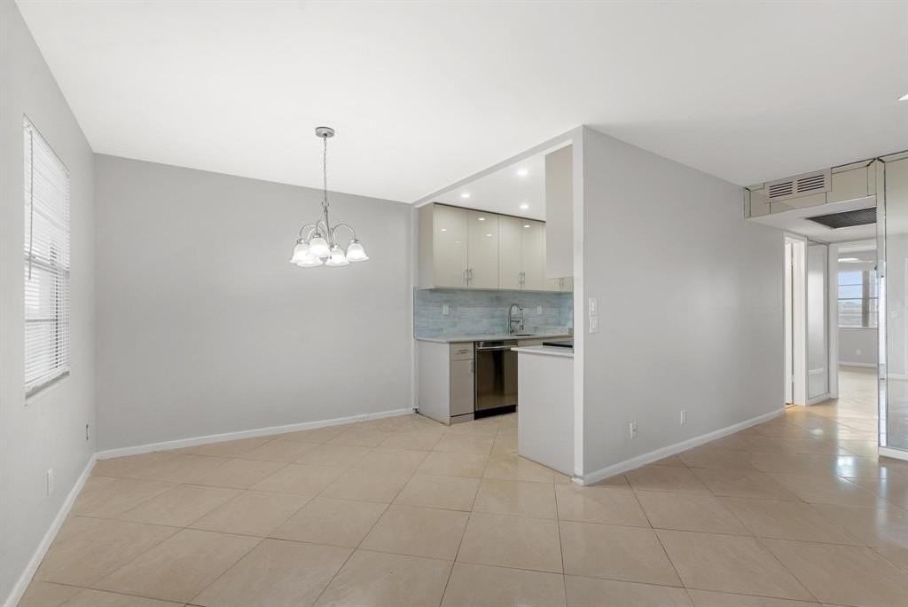 3038 Cornwall B #3038 - Photo 5 of 32