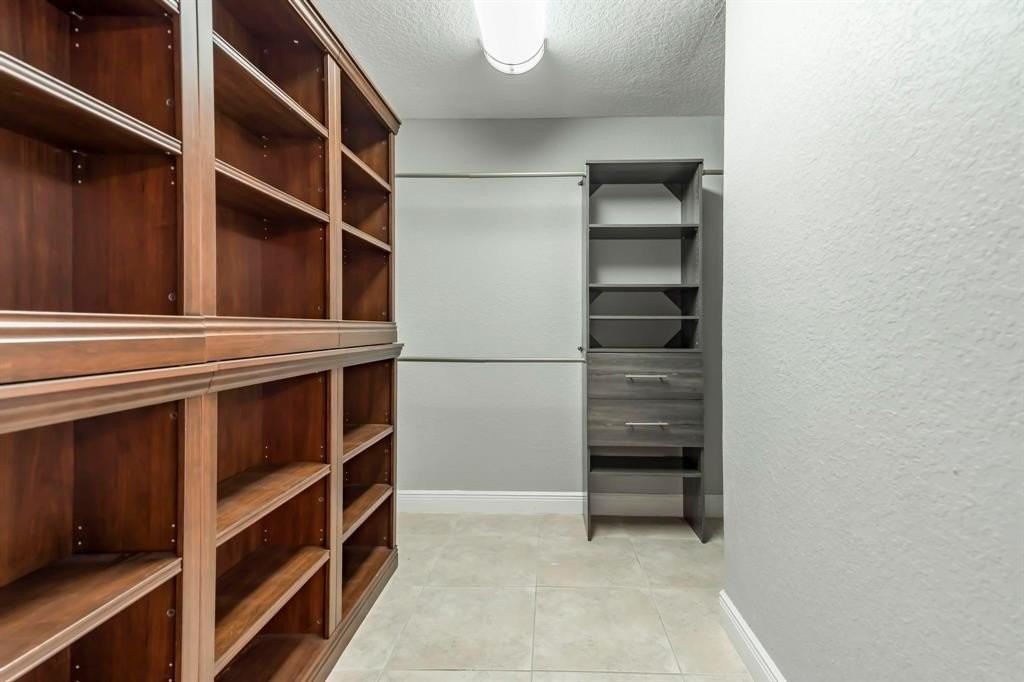 18201 Sw 70th Pl - Photo 7 of 50