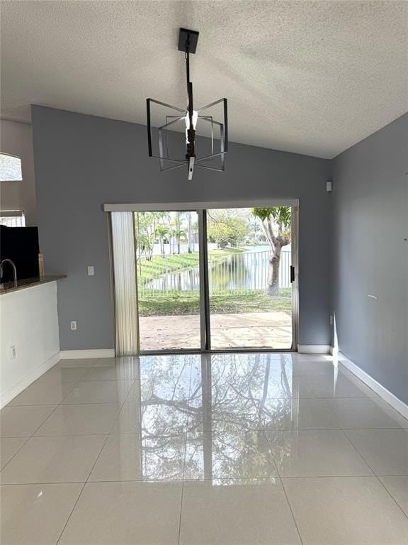 4925 Nw 54th Ave - Photo 4 of 18