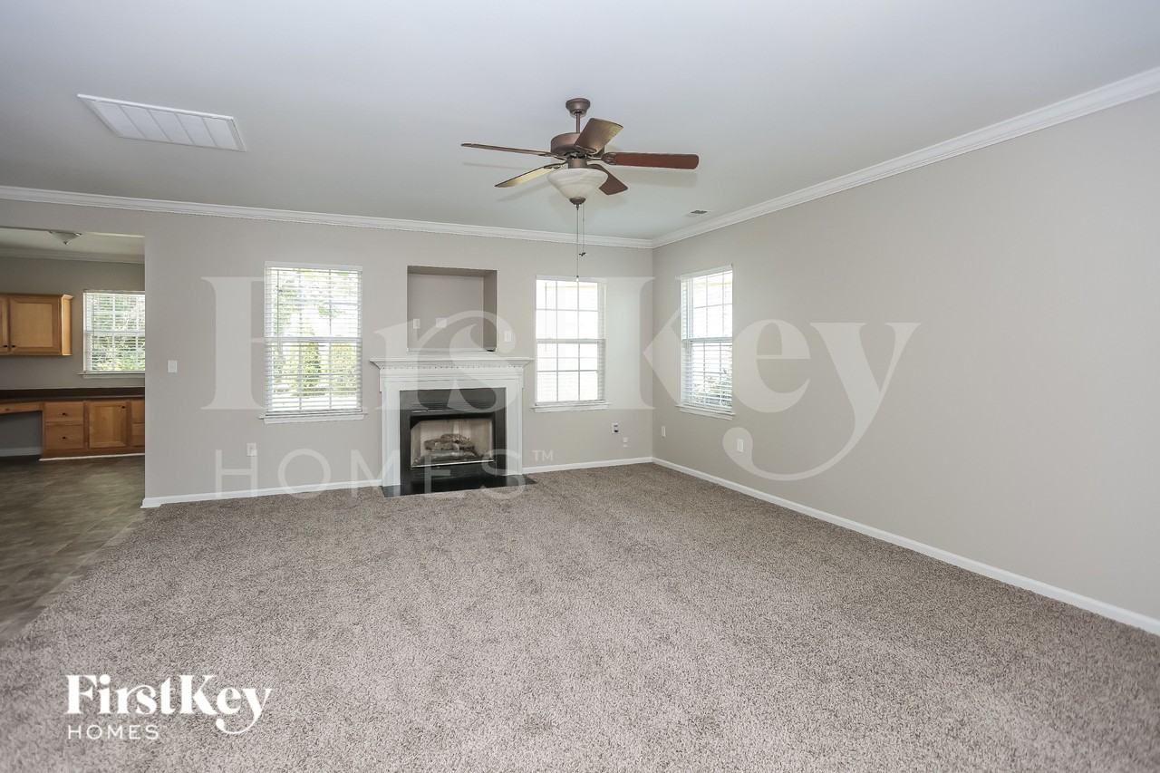 2300 Silver Run Dr - Photo 5 of 16