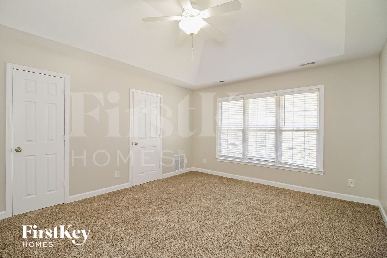 403 Beech Ridge Rd - Photo 7 of 15